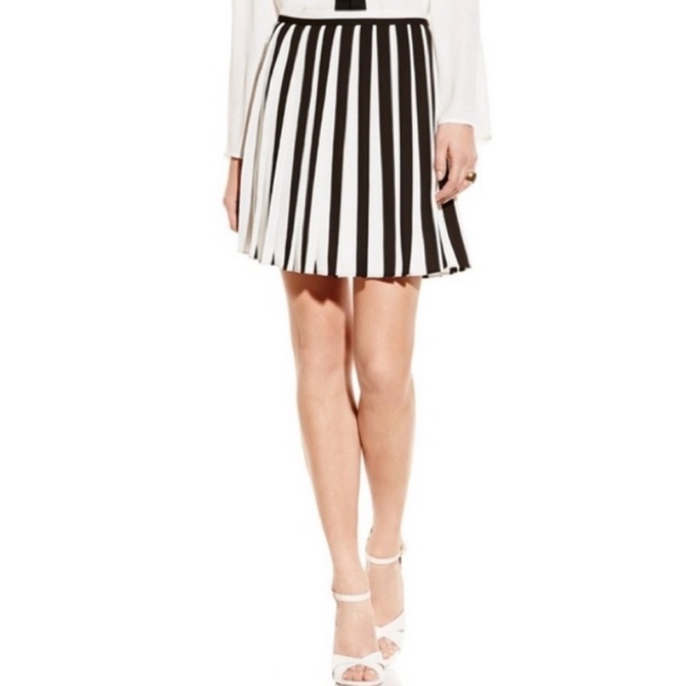 VINCE CAMUTO Pleated Skirt | White/Black | 10 NWOT - Picture 4 of 8